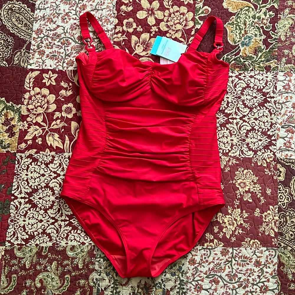 PrimaDonna One Piece. Never Worn. Color-True Red. Size-E
